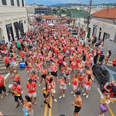Comemorando 50 anos de história, Bloco do Guaraná arrecada quase duas toneladas de alimentos